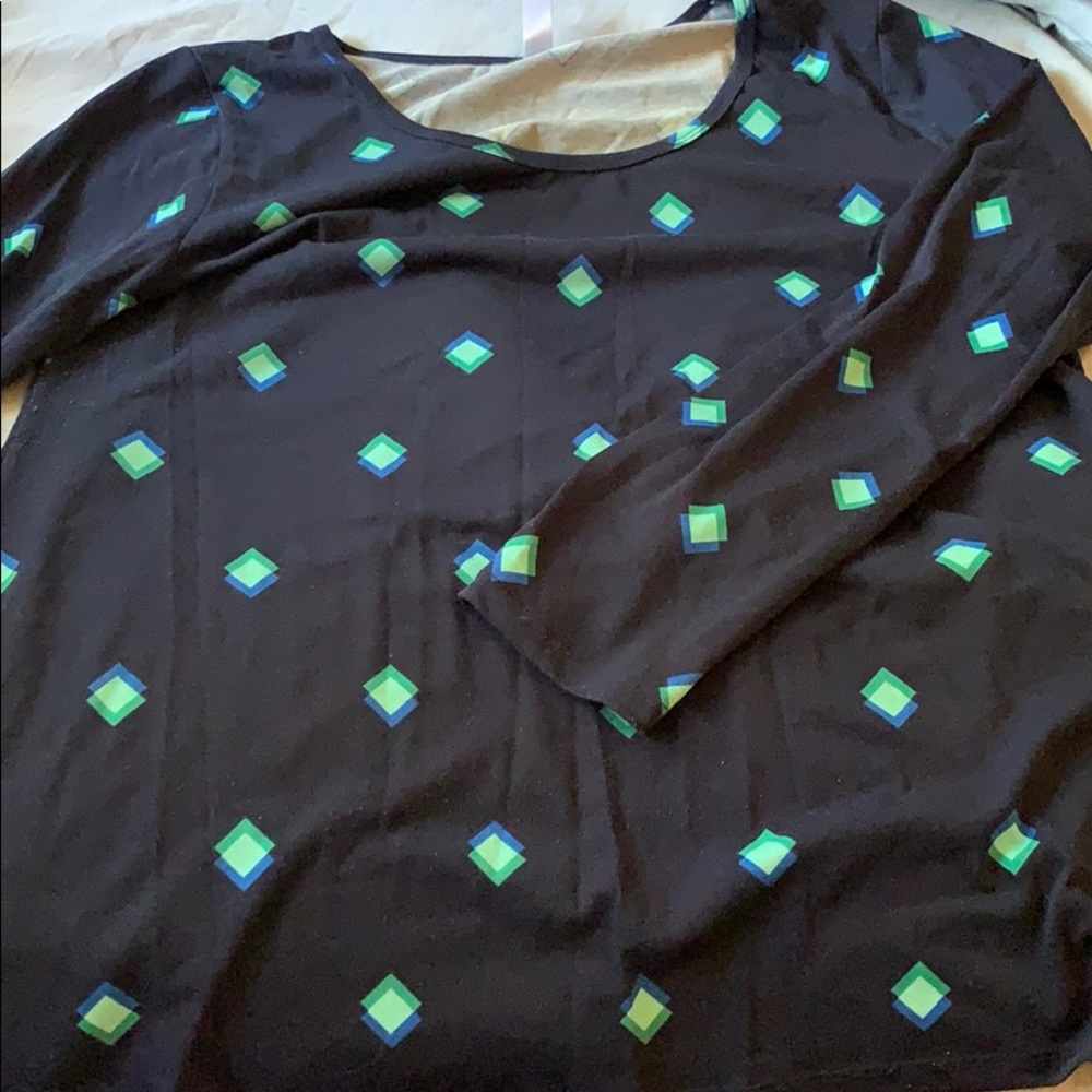 Lularoe Lynnae long sleeve shirt size Large used